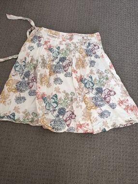 H&M Cream Floral Tie-Waist Circle Skirt with Multicolor Blooms